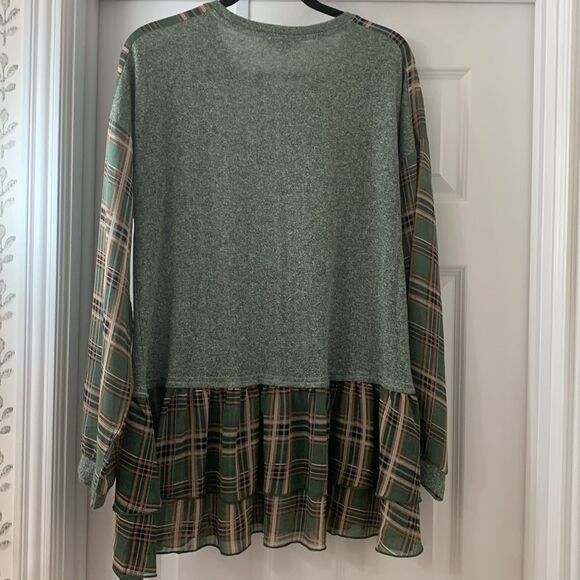 Umgee Tunic Top - Picture 2 of 7